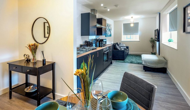 Entire 1 bedroom apartment near Bradford