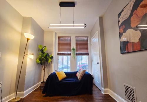 Entire 1BD APT Downtown -Free Parking -Pet Allowed -Netflix TV