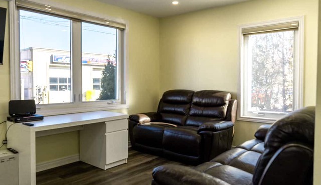 Entire 2 Bedroom Home - Hamilton/Waterdown