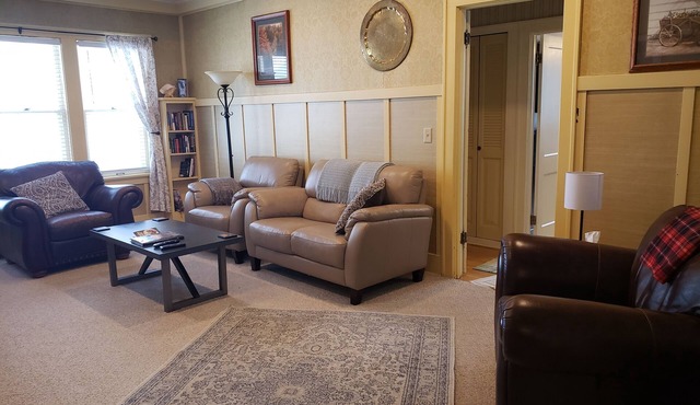 Entire 2 bedroom home, near downtown Fargo, NDSU, and Fargo Dome!