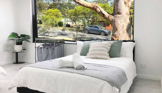 Entire 2 Bedroom House Nearby Hurstville