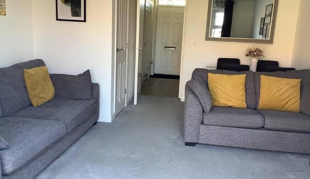 Entire 2 bedroom house in Tamworth