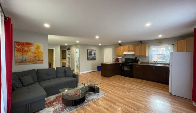 ENTIRE 2-BEDROOM TOWNHOUSE ON A RUSTIC FARM