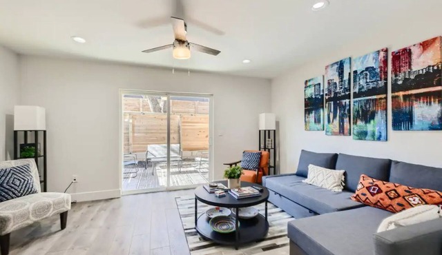 Entire 2 floor condo @ heart of ATX