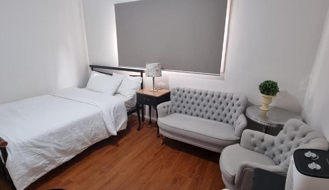 Entire 3 bed rooms granny flat - ROSY HOUSE 2