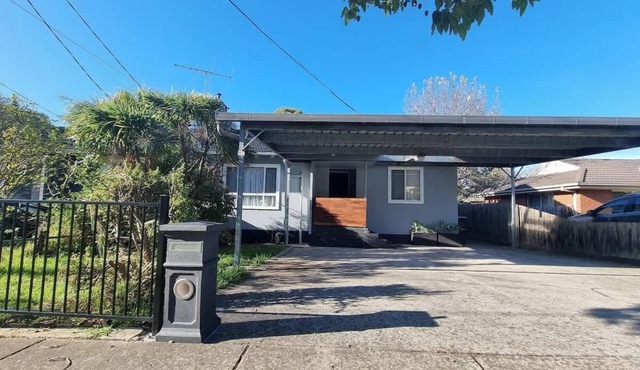 Entire 3 bedroom Doveton home, no sharing