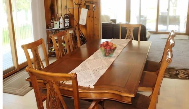 Entire 3 Bedroom Lake House in Beaver Dam