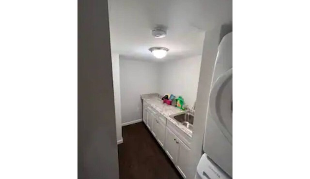 Entire 3-Bedroom Retreat Free Parking & Amenities