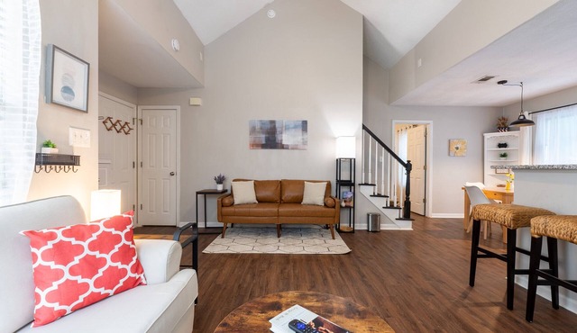 Entire 3BR/2BA w/King Bed centre of peachtree city