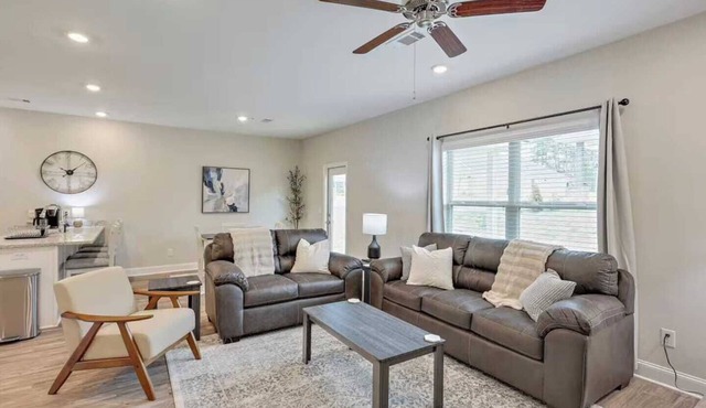 Entire 4 Bedroom home in Pearl, Mississippi