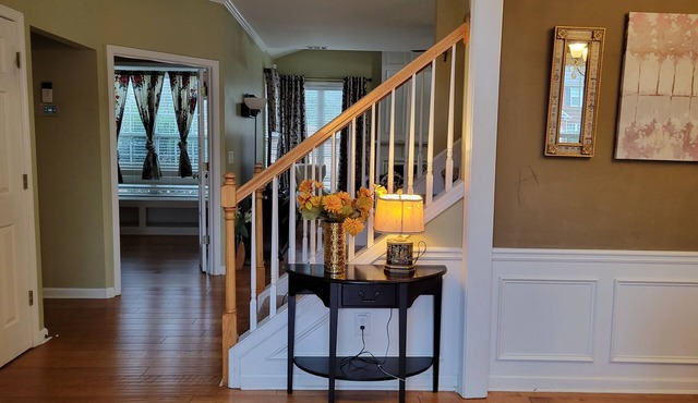Entire 4-bedroom house in prestigious community of Woodstock
