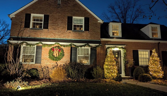 Entire 4 BR Home for Your Holiday Celebration