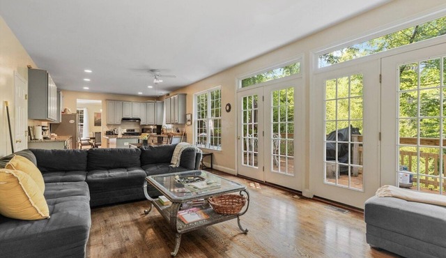 Entire 4-BR in Beloved DC Area Takoma Park