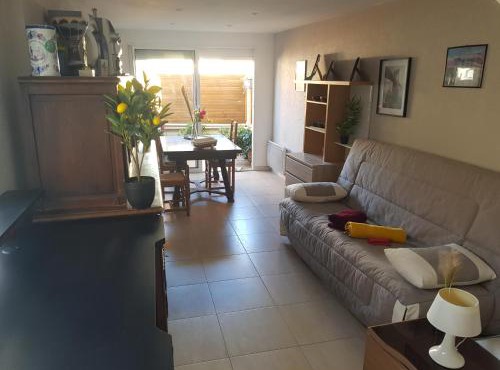 Entire apartment 62 m2 3 rooms 1st floor