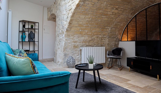 Entire apartment Senlis at the water's edge
