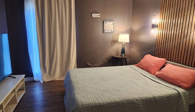 Entire Apartment with smart lock. Flex entry