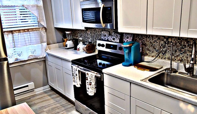 *ENTIRE APT/KING BED*