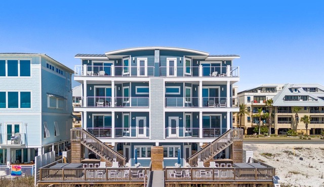 Entire Beachfront Duplex Unit, Pet Friendly, Mexico Beach, Gorgeous Views!