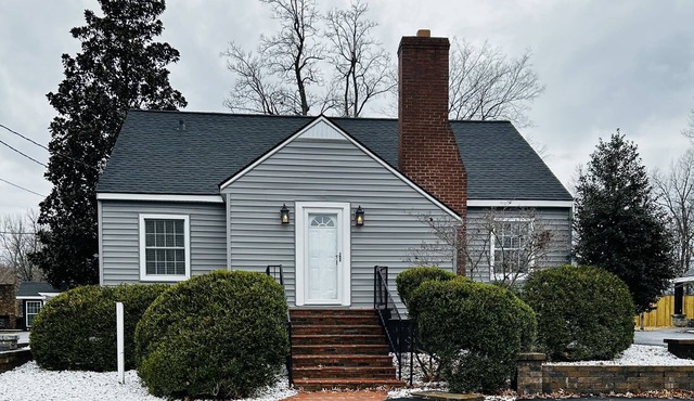 Entire beautiful home w/great location!