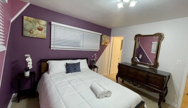 Entire Beautiful Wheeling Home!
