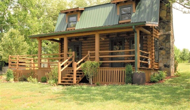 Entire Cabin 15 mins to The Great Smoky Mountains