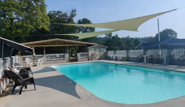 Entire Cabin on Norfork Lake with swimming pool