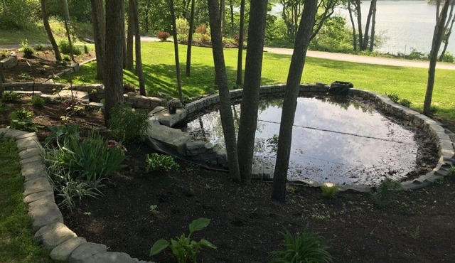 Entire chalet in Gananoque, Canada