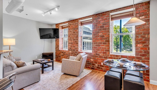 Entire Condo in the Heart of Downtown Greensboro!