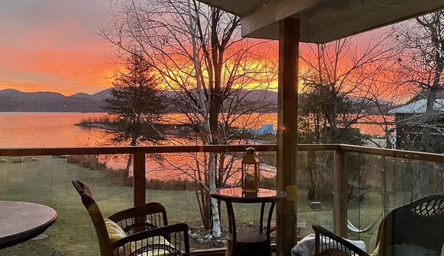 Entire cottage (2 condos), perfect for families or large groups!