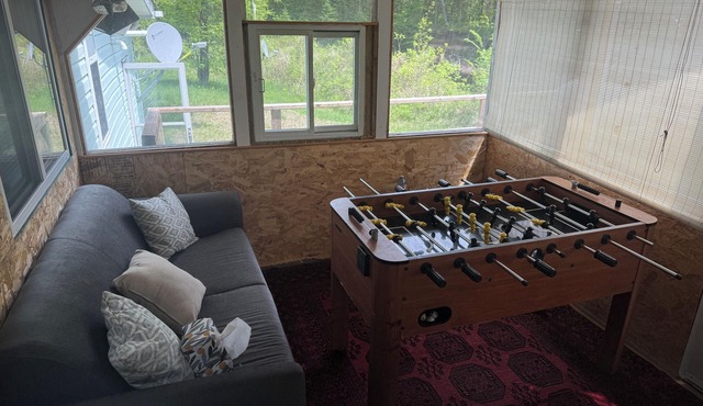 Entire cottage Retreat on the Irondale River