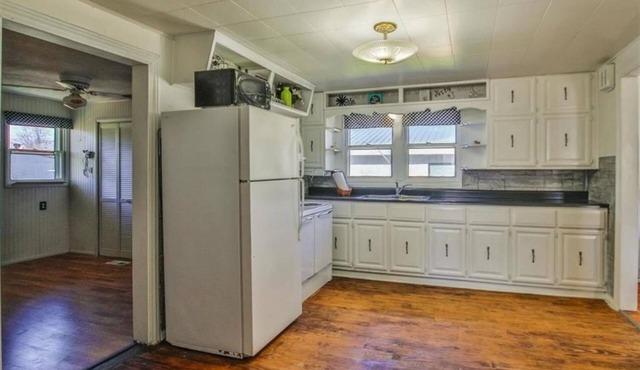 Entire Cozy Comfortable Home Nearby Hardy Lake