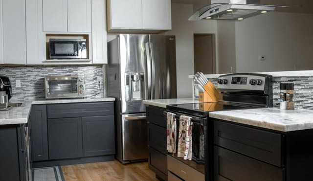 Entire cozy home in Fair Oaks.