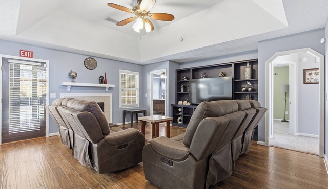 Entire Cozy Home. Pool. Firepit. Near Airport, Ft. Benning. Copper Creek Tennis