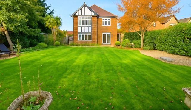 Entire Detached House in Chester Sleeps 9 5 BR 9 Beds 3.5 bathrooms