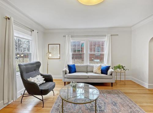 Entire Duplex 4br2ba Sleeps 8 Near Drake Uni