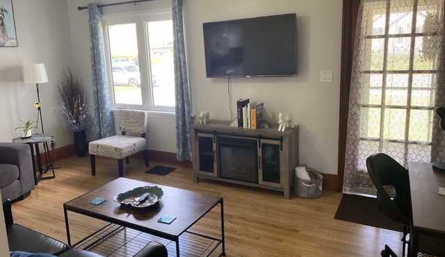 ENTIRE FAMILY HOME 2 bedroom 1bath Thunder Bay