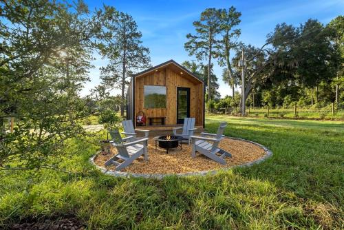 Entire Farm Retreat with Three Modern Cabins in Lake City, Florida, Perfect for an Event or Large Family Getaway