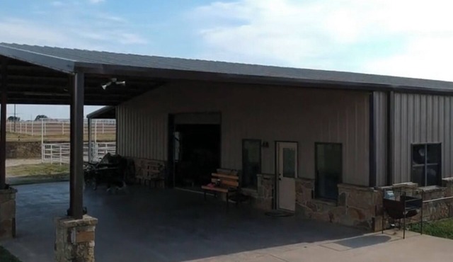 Entire Farmhouse Decatur —-5 minutes from the city