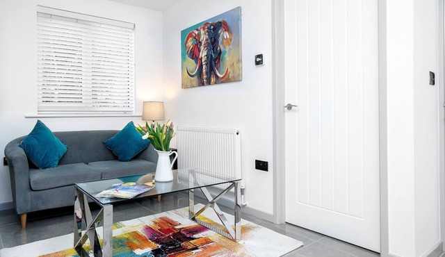 Entire Flat in Sudbury - Lucas