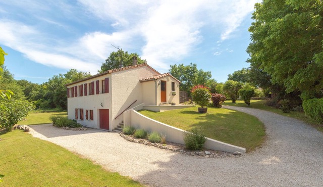 Entire 1 bedroom apartment