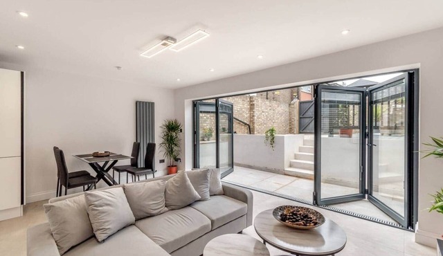 Entire Garden Flat with Parking - Portobello Road