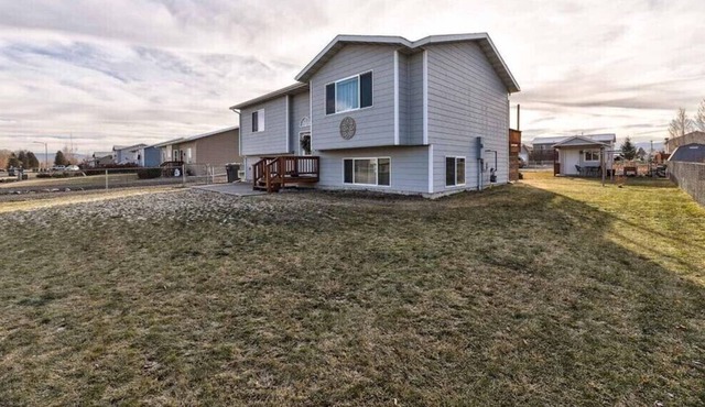 Entire guest suite- Pet friendly- Privacy