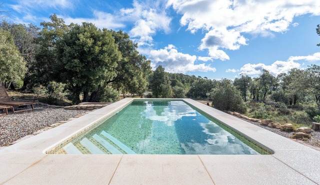 Entire holiday home 'Mas De L'Arlequi' with Mountain View, Private Pool and Wi-Fi