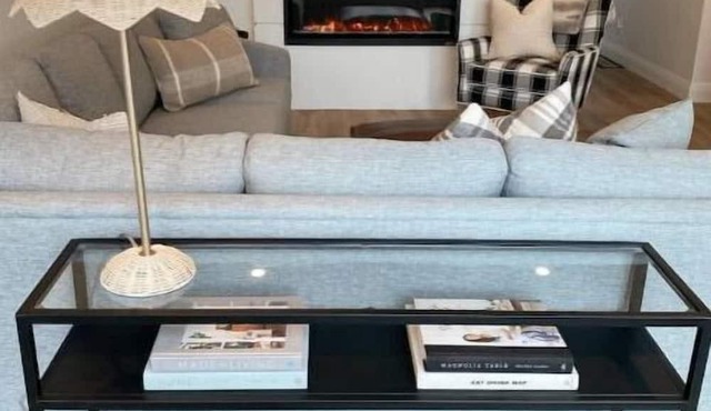 Entire home available for short term, ski season rental in Collingwood