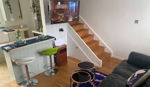 Entire Home away from Home with Garden in quiet area