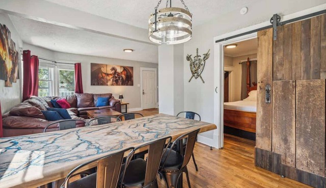 Entire Home I 3 Bedroom I 2 Bath