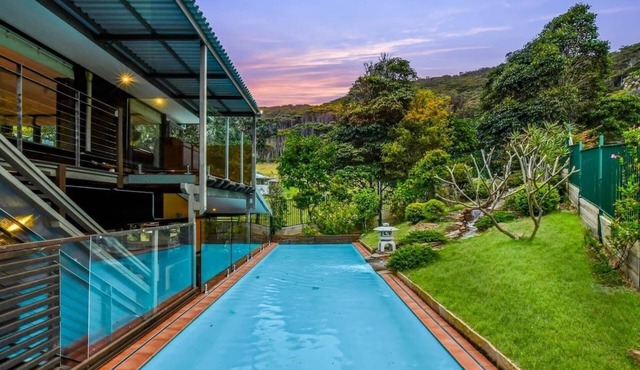 Entire home in Blueys Beach, Australia