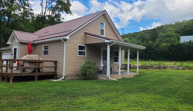 Entire home in charming Tionesta