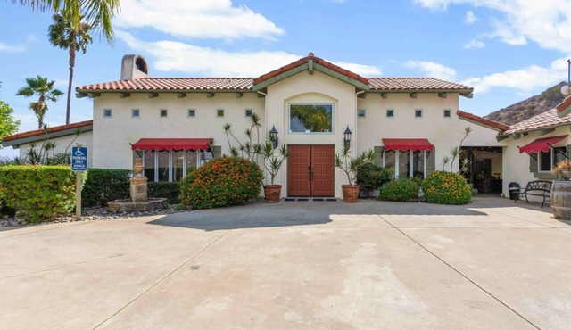 Entire home in Fallbrook, California, United States