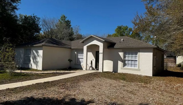 Entire home in Lake Helen, Florida